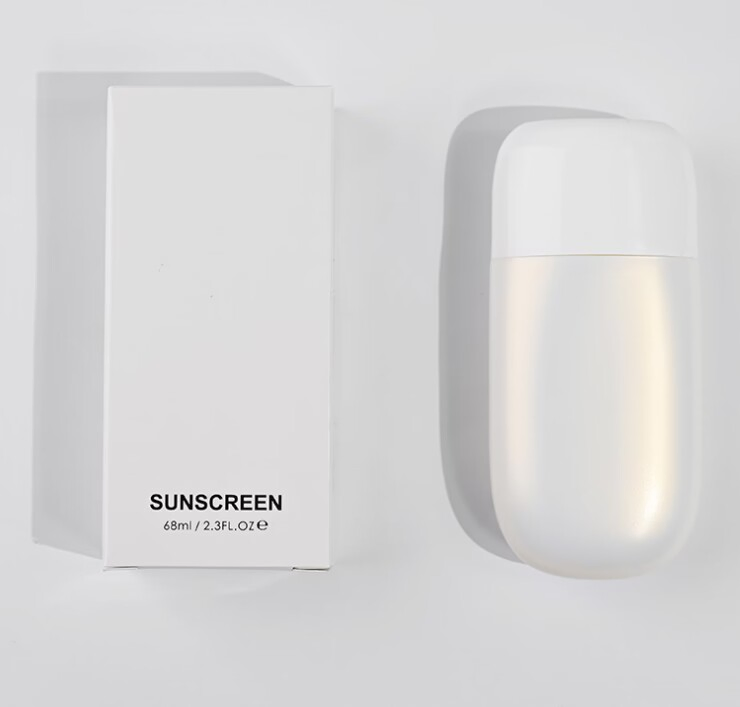 High Quality Natural Cream Sunscreen with SPF50 Waterproof Sunscreen Private Label