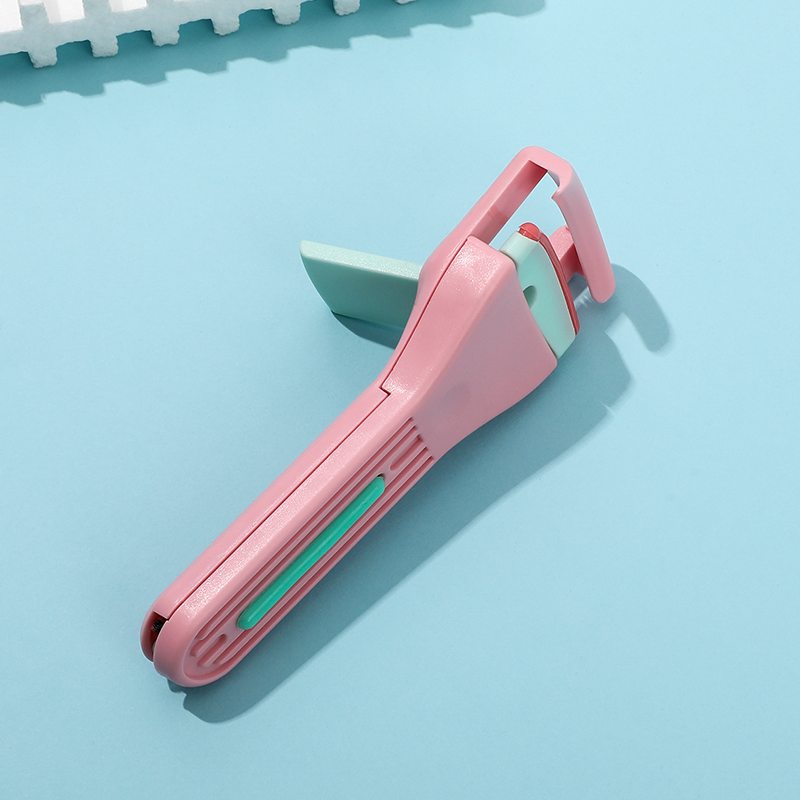Find Similar Eyelash Curler Model for Better Visibility