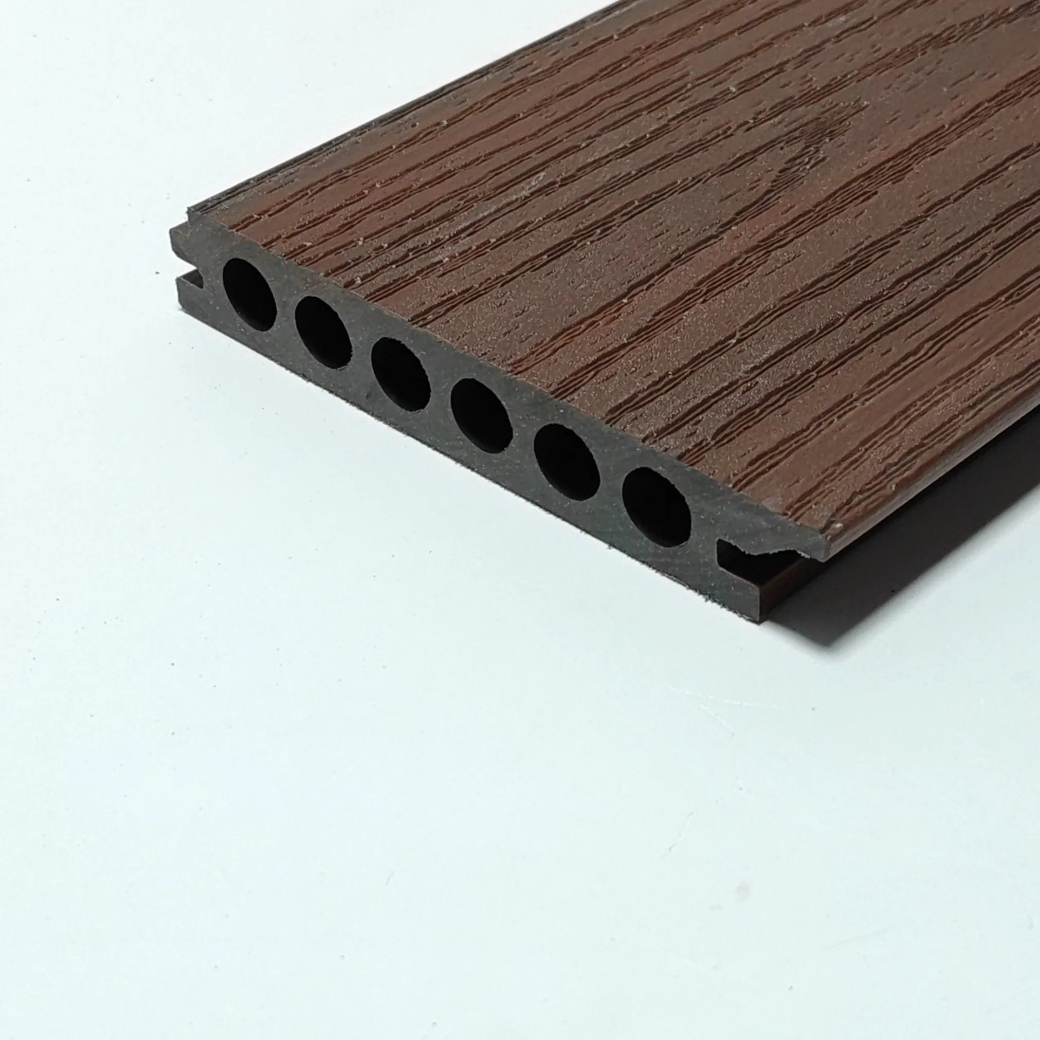 Террасная доска WPC Best-Liked: защита от насекомых, простая установка