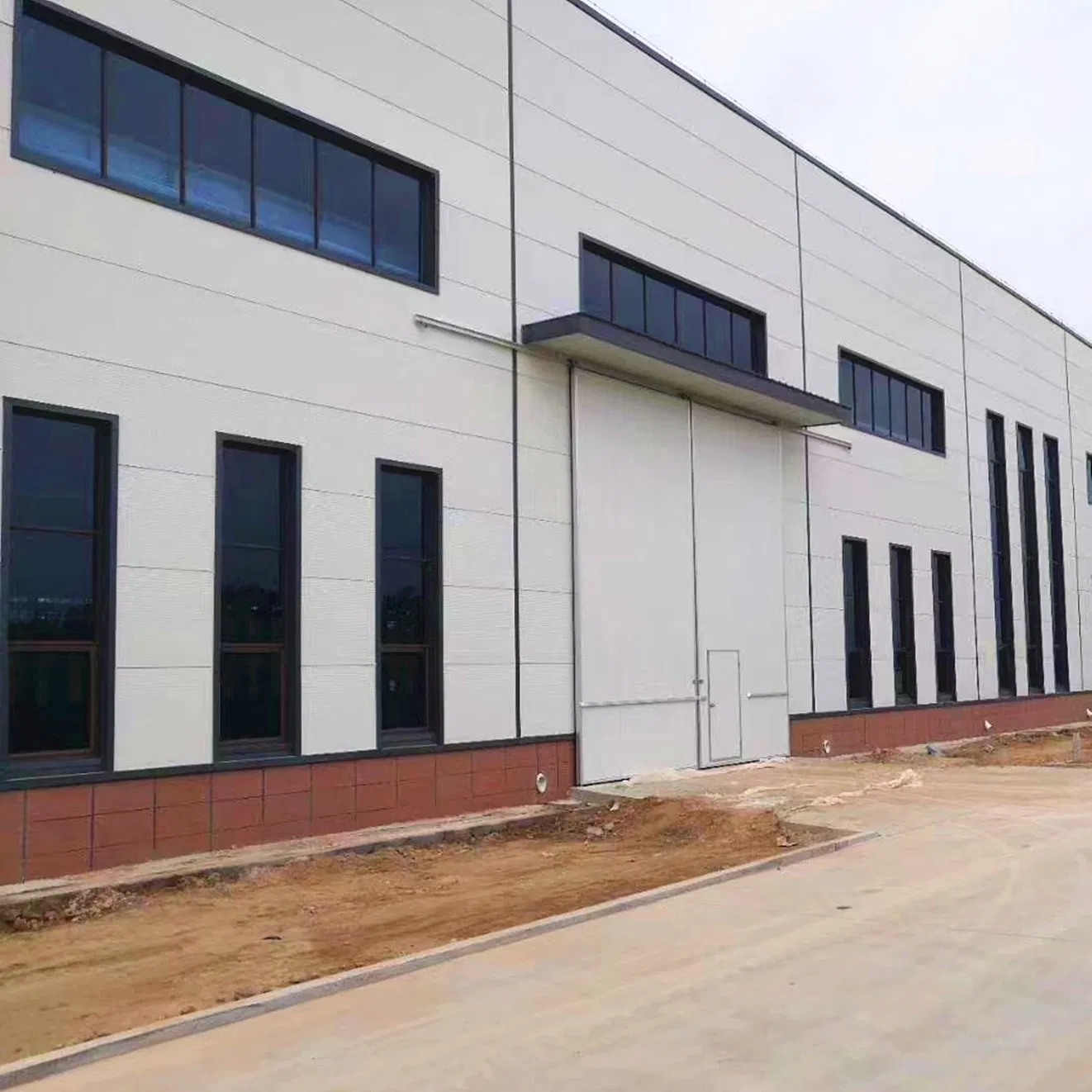 Made in China with Good Quality High Standard Prefabricated Steel Structure Warehouse
