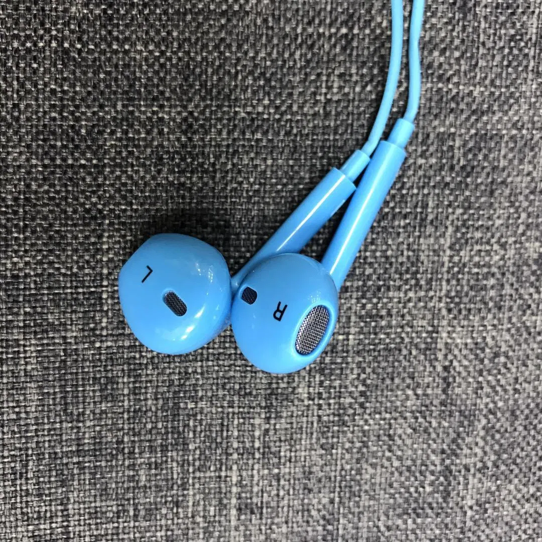 Проводные наушники с микрофоном EP-03