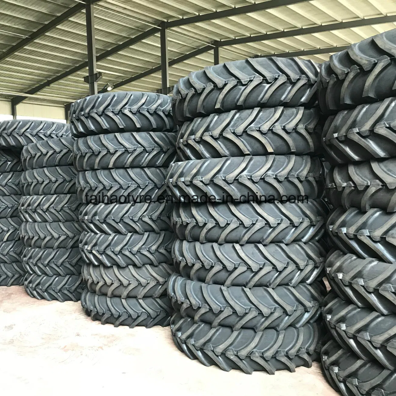 18.4R26 18.4R28 18.4R30 18.4R34 18.4R38 20.8R38 Tractor Tire