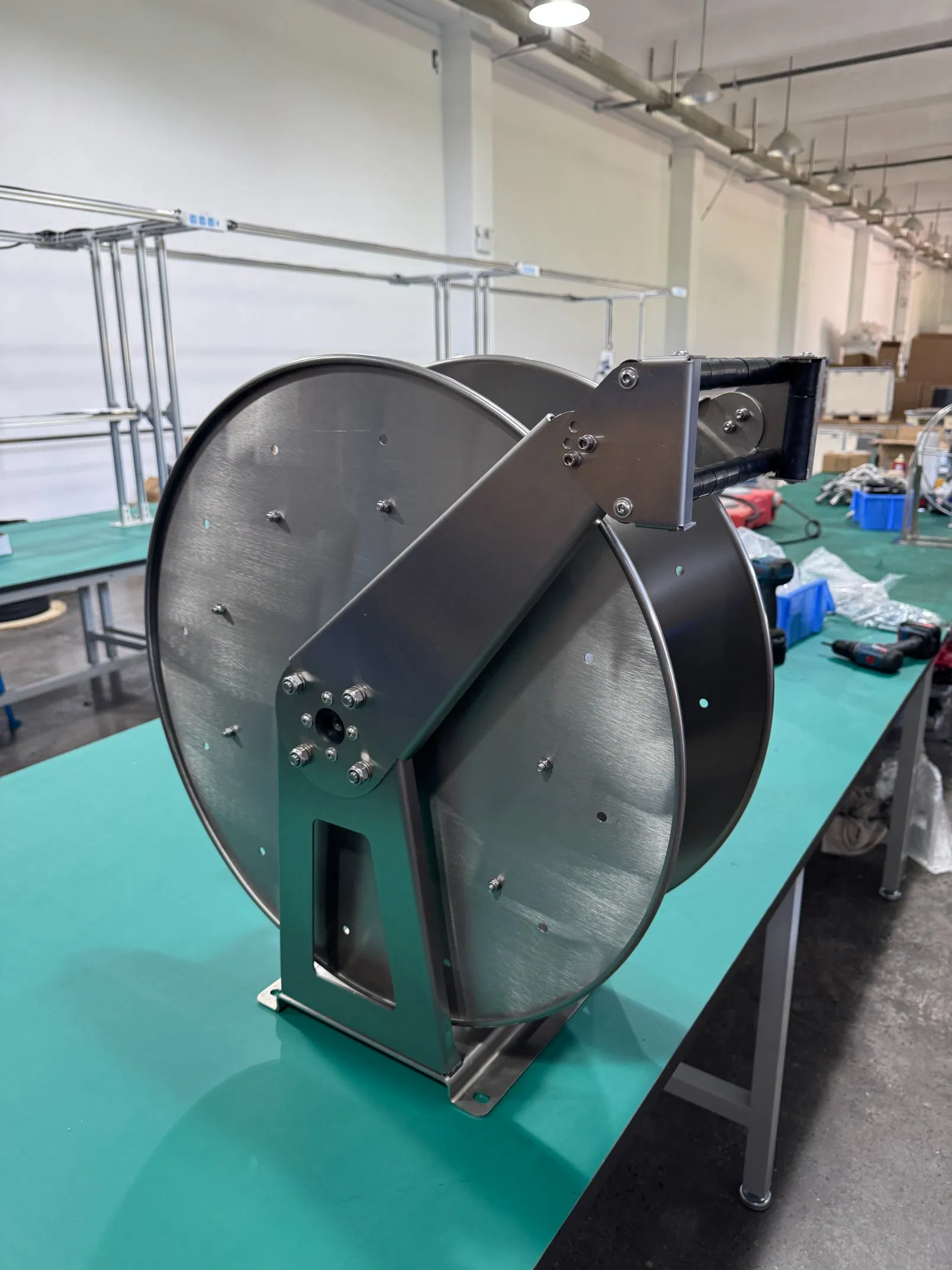 G1 Inlet and Outlet 20m Stainless Steel Spring Hose Reel