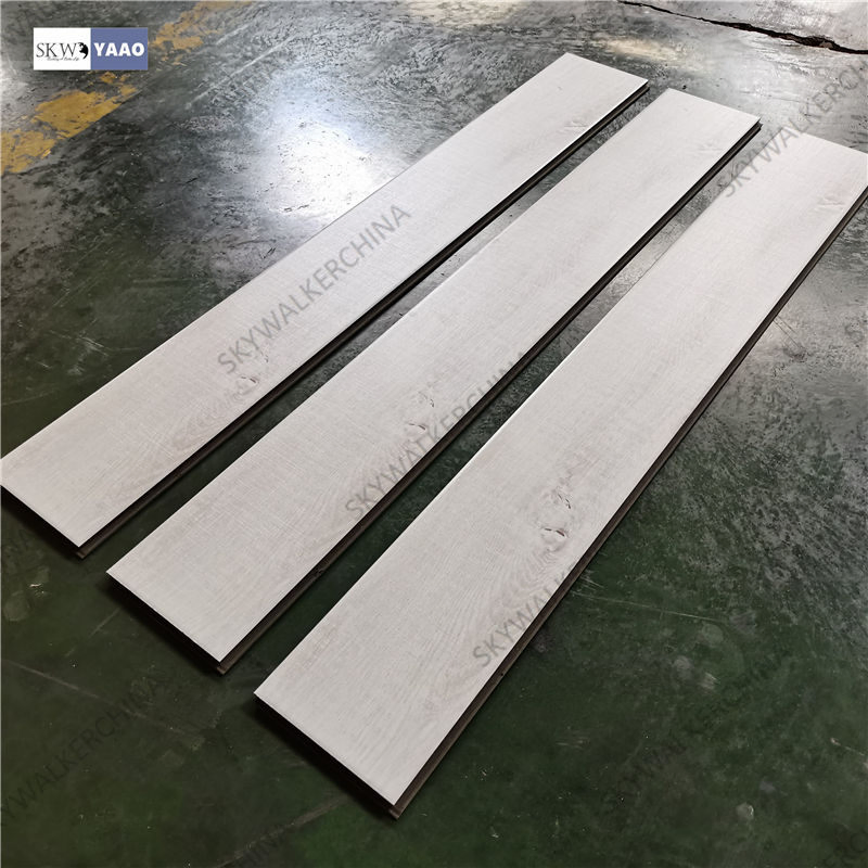 10mm 12mm Engineered Wood Flooring Eir Surface Laminate Flooring