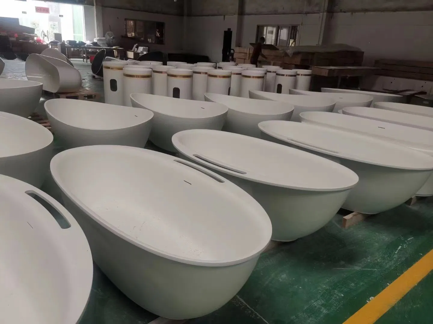 Solid Surface Bathtub/Bath/Corner Bathtub 1000mm Square Shape Acrylic Bathtub Stone Freestanding Inserted Corner Bath