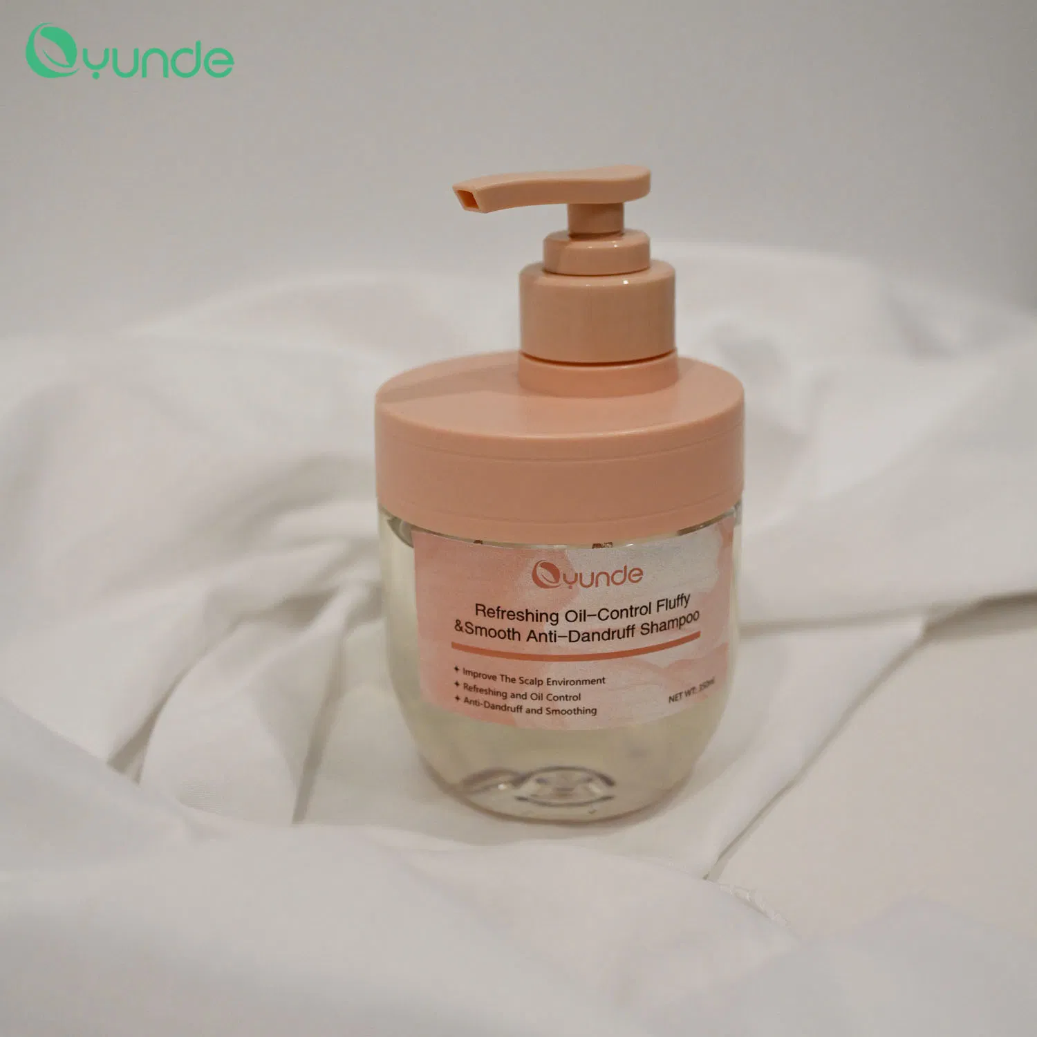 Refreshing and Oil Control Fluffy and Smooth Anti-Dandruff Shampoo