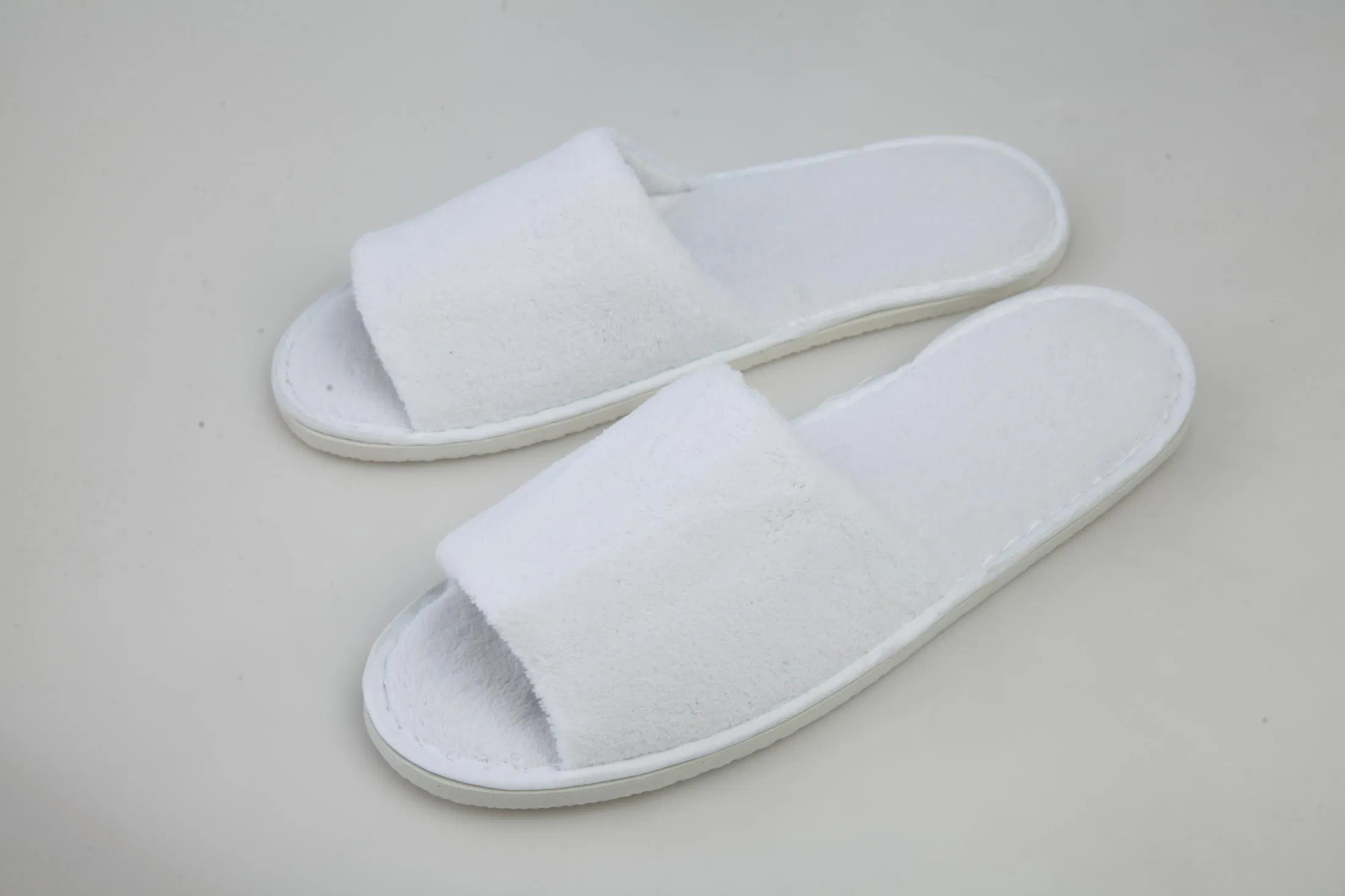 Online Selling Coral Fleece White Color Disposable Slipper for Hotel (JRD726)