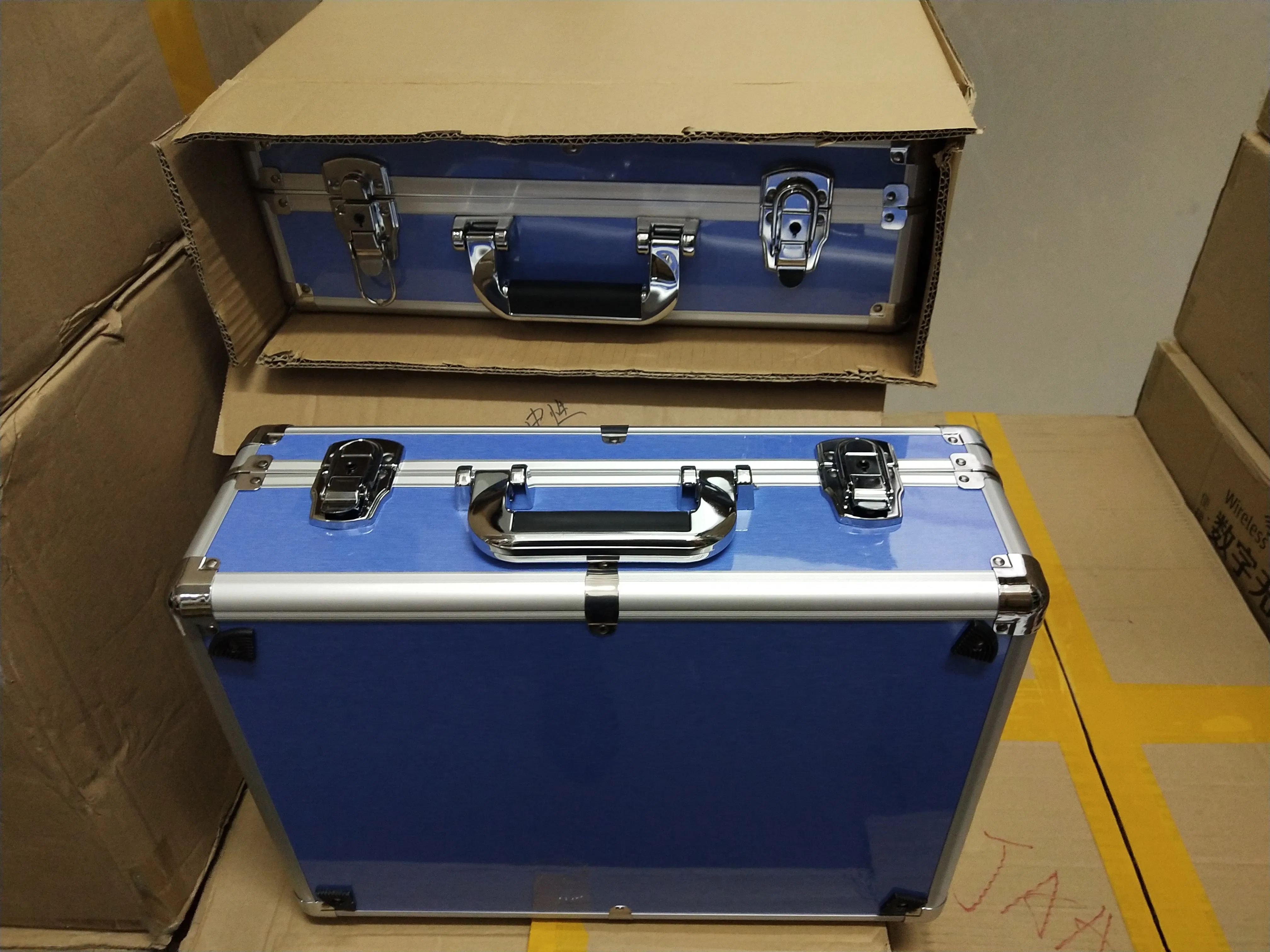 Беспроводная система гида 60 шт. Blue Storage Box