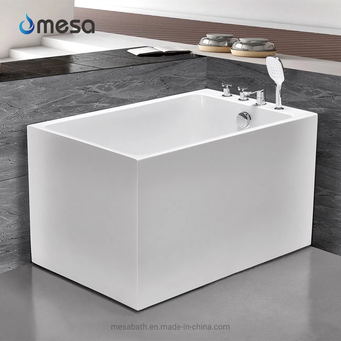 Маленькая квадратная акриловая ванна для одного человека или ребенка