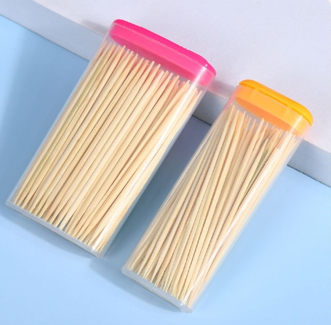 Wholesale High-Quality Bottled Bamboo Toothpicks Can Custom Logo