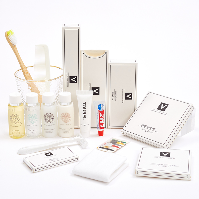 Custom Disposable 5star Luxury Hotel Travel Supplies Kit Eco Friendly Biodegradable Hotel Bathroom Toiletries Amenities Set