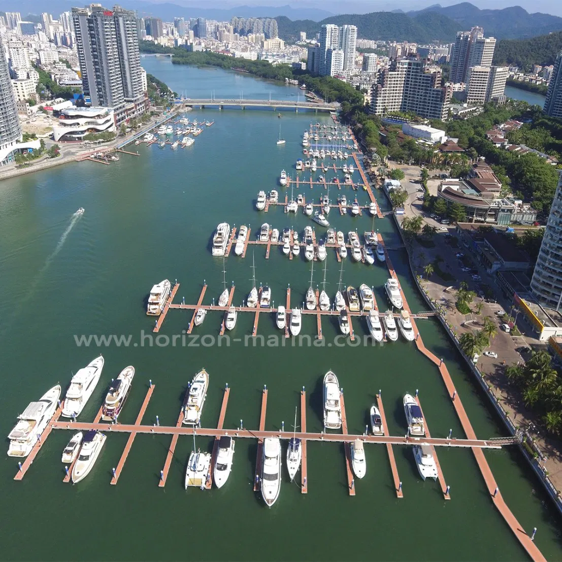 Design Marine Aluminum Gangway Custom Floating Dock Pontoon for Yacht Marina