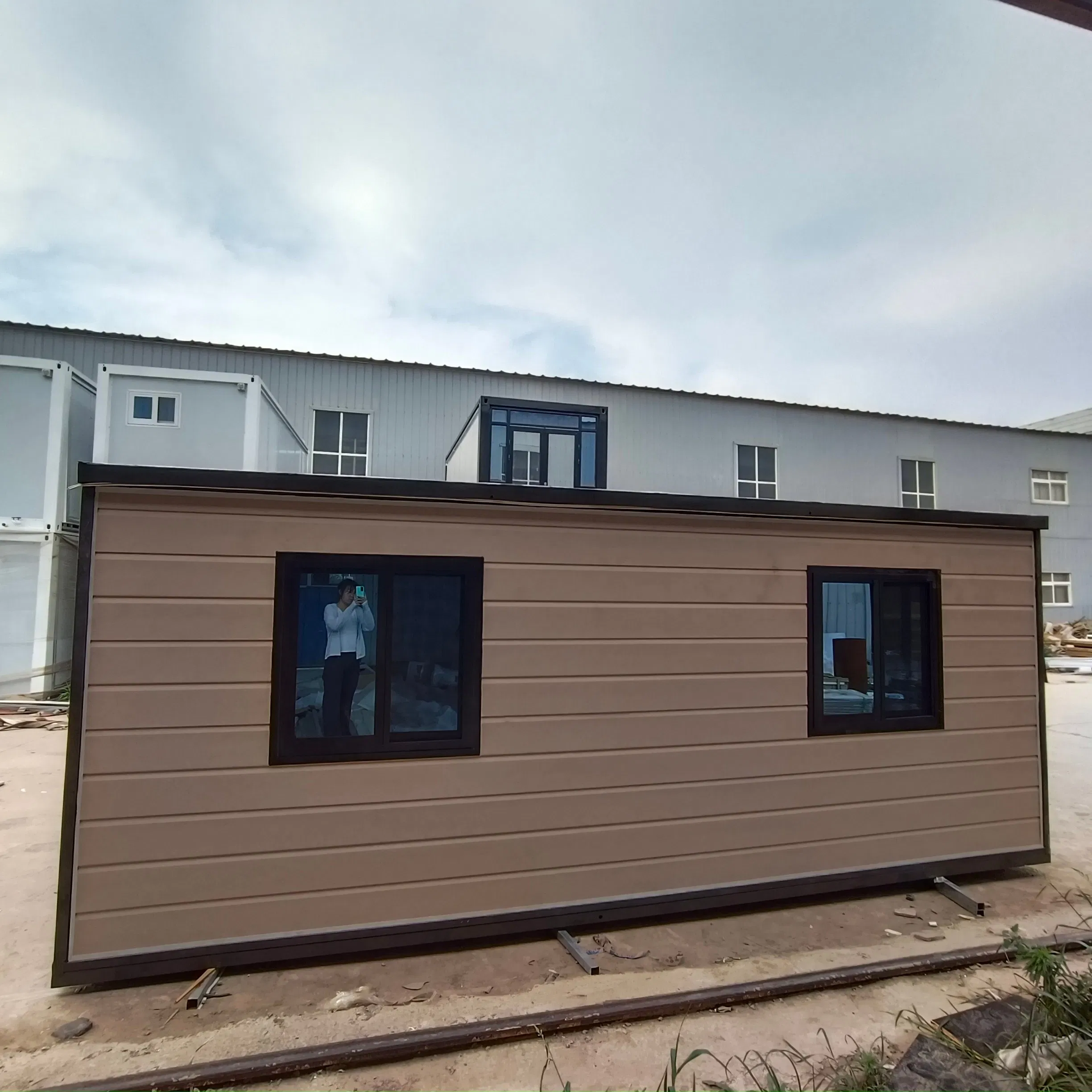 Warehouse Hotel Resort Airbnb Sandwich Panel Dxh China Prefab Backyard Guest House Prefabricated Expandable Container Home