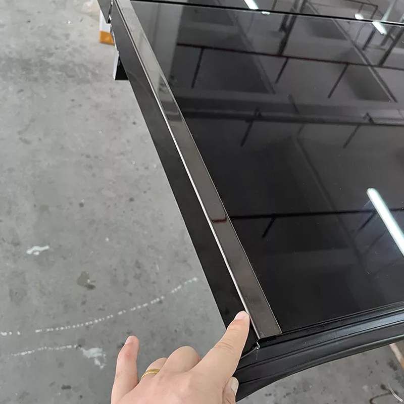 Modern Industrial Overhead Automatic Aluminum Garage Door for Homes