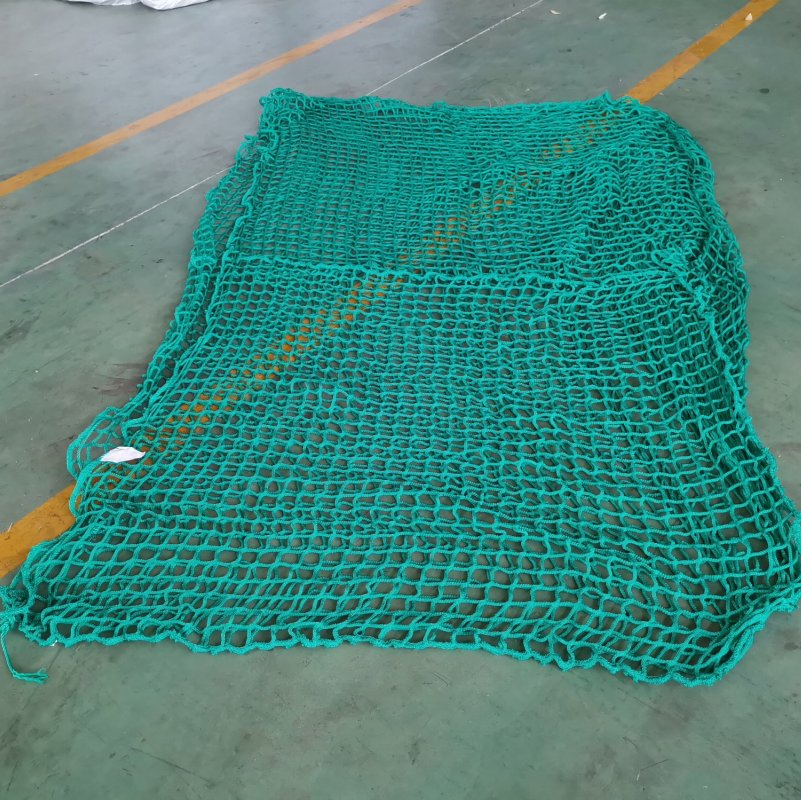 Сетка-медленная кормушка для сена PP