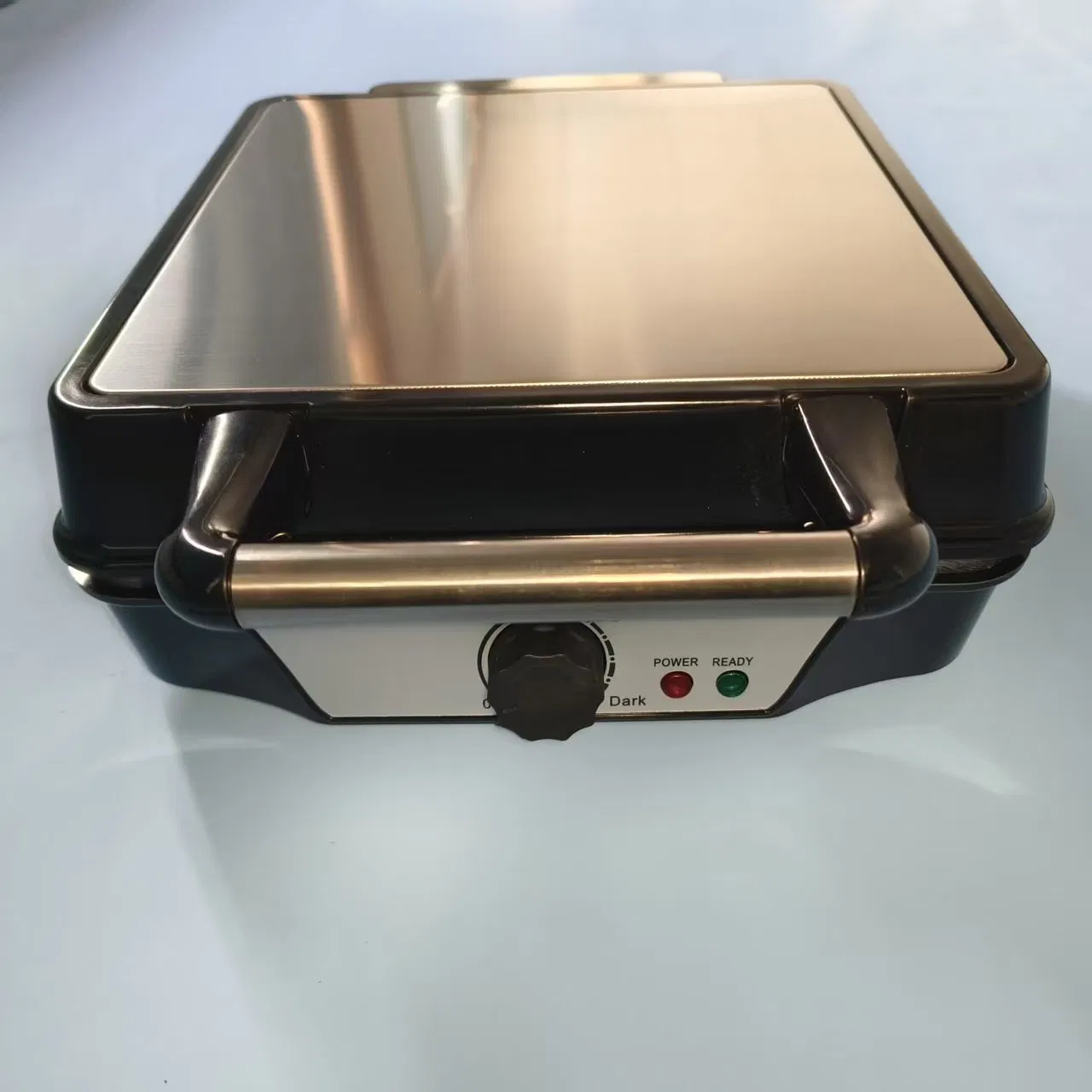 Portable and Versatile Waffle Makers Great for Road Trips, Picnics and Daily Meals