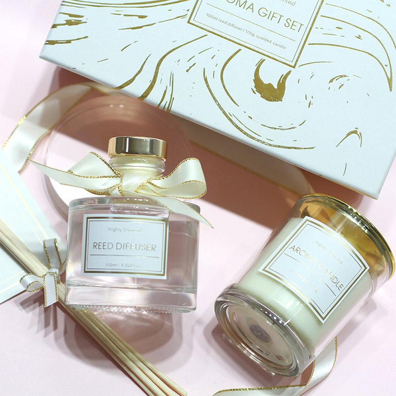 Amazon Hot Selling Platinum Simple Luxury Aromatic Reed Aromatherapy Diffuser Organic Soy Wax Candle Gift Set