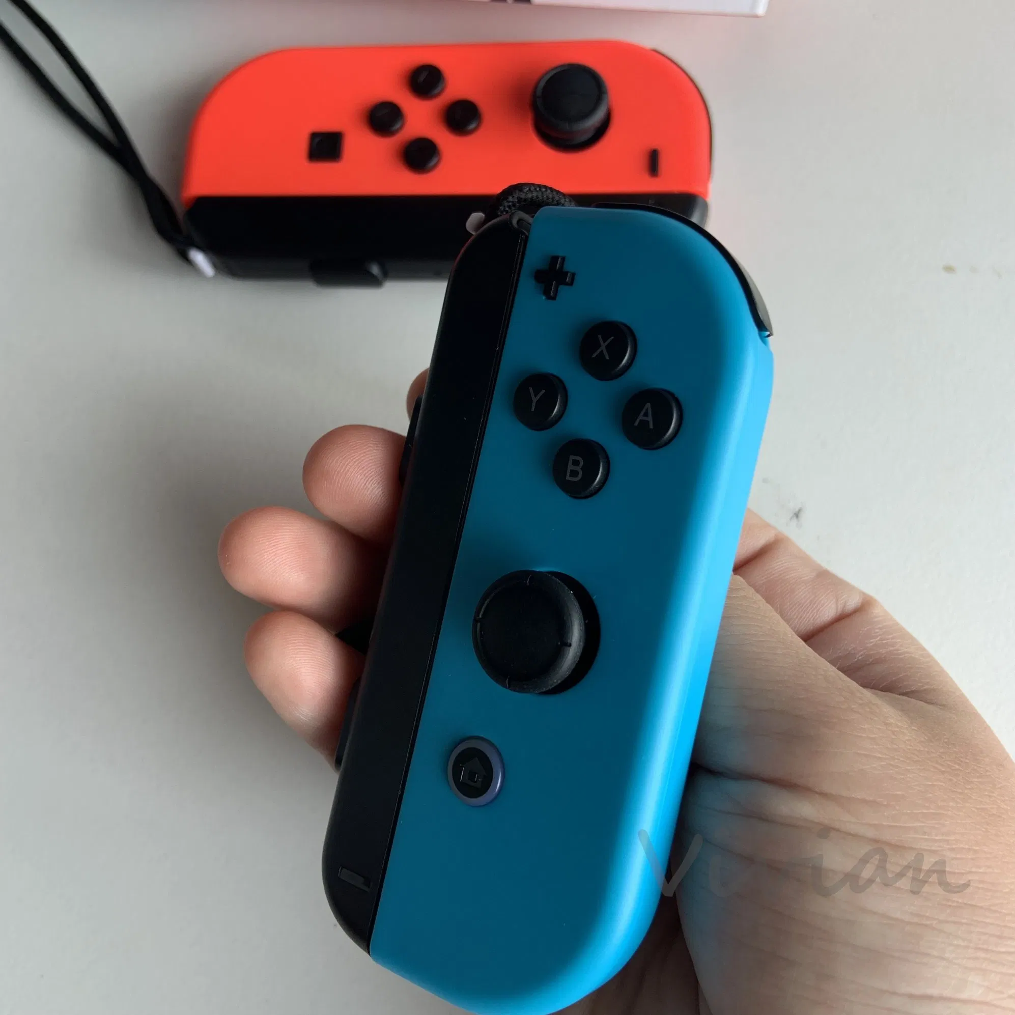 Hot Selling 1: 1 Replica Bluetooth Switch Joystick Game Controller Vibration Sensor Wireless Controller for Nin-Ten Switch