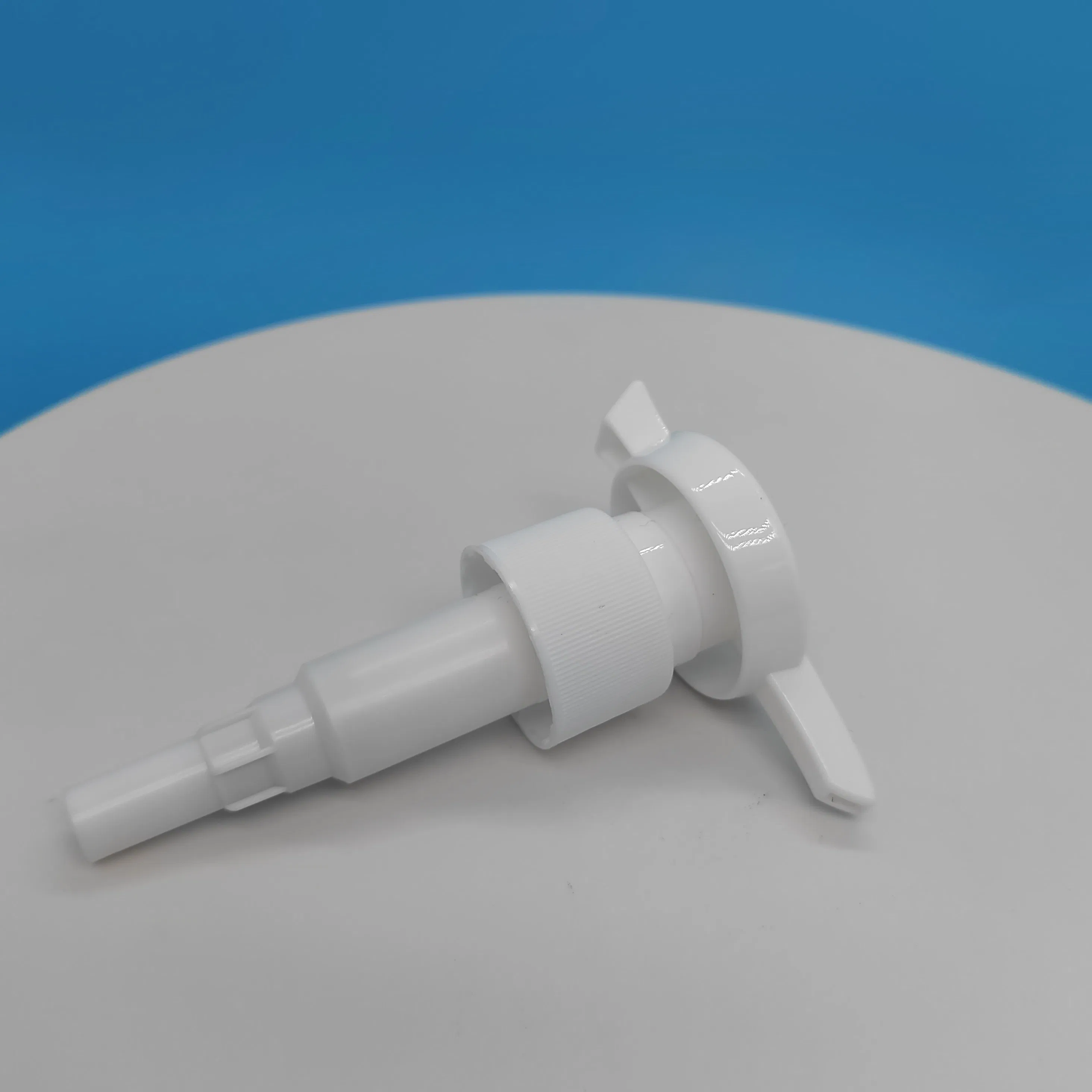 Hotel Toiletry Set 28/410 4cc Shampoo Shower Gel. Plastic Hand Press Pump