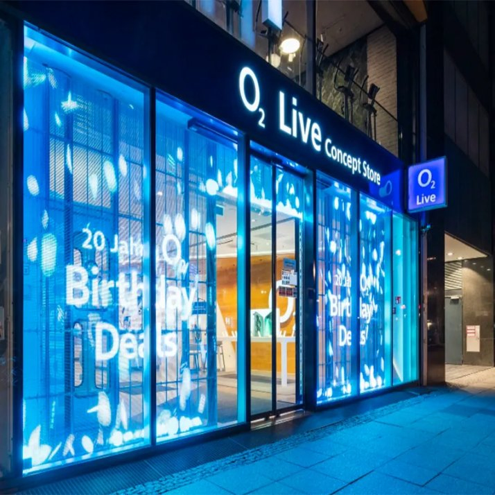 P3.91 High Resolution and High Performance Positive Light Emitting Indoor/Outdoor Transparent LED Display