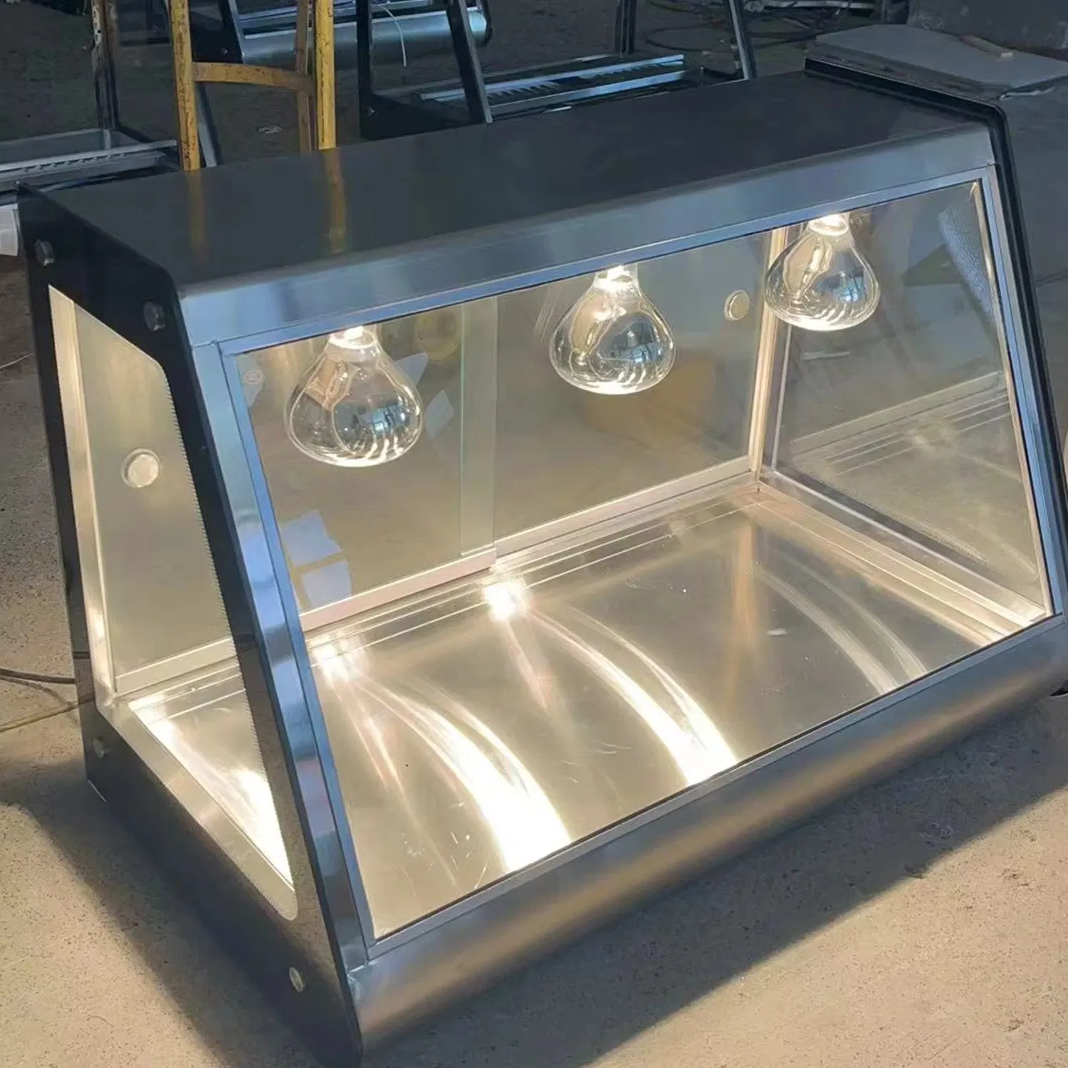 Stainless Steel Food Warming Showcase with Adjustable Temperature Control for Cafeterias