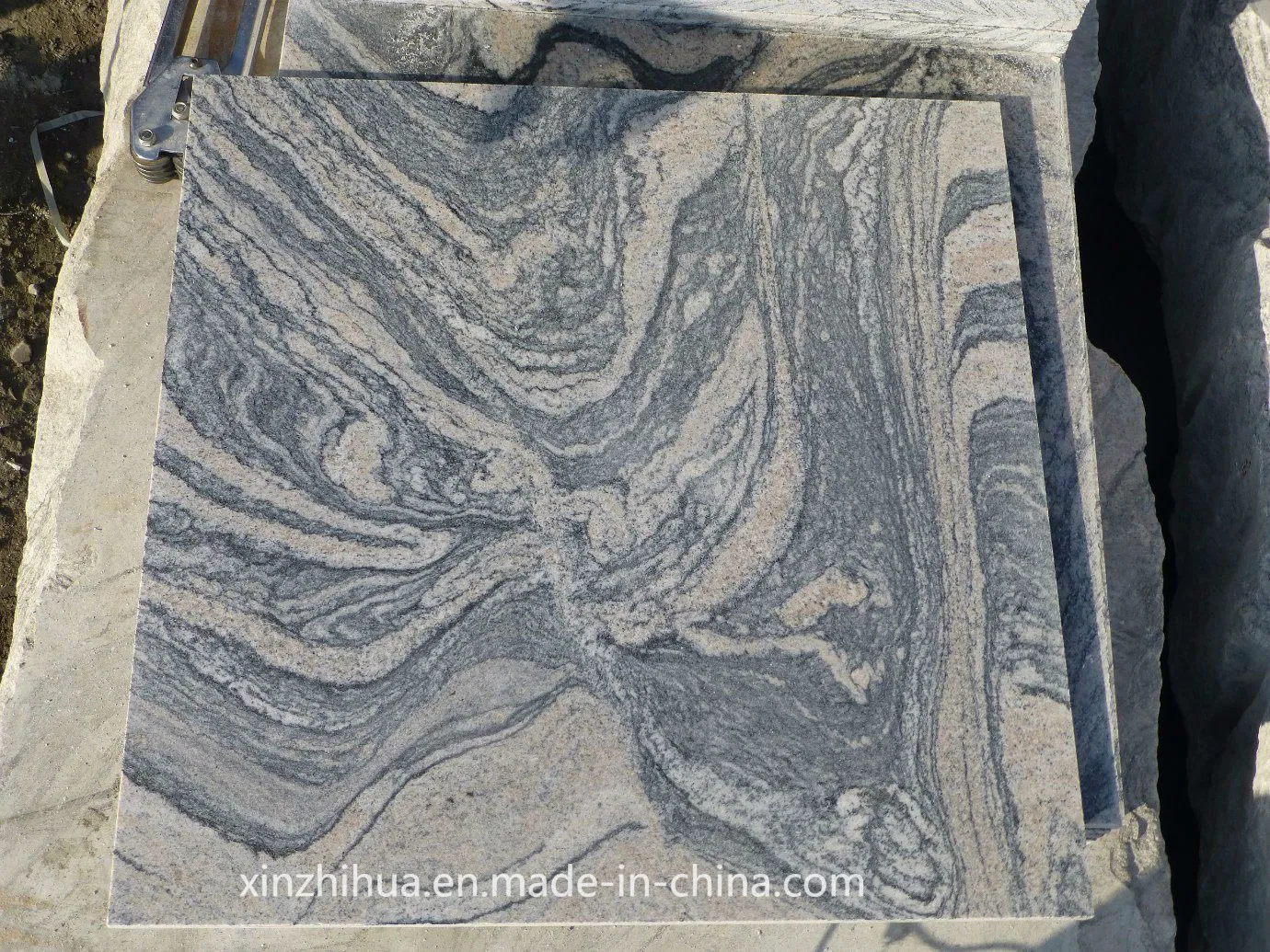 Natural Stone Juparana Light Grey /Sea Wave Polished/Flamed/Honed Granite Flooring Tile/Paving Tile