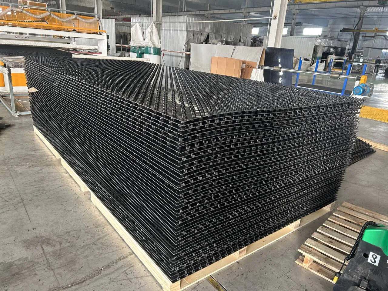 China Anchored Concrete Protective Liners HDPE Concrete Liner
