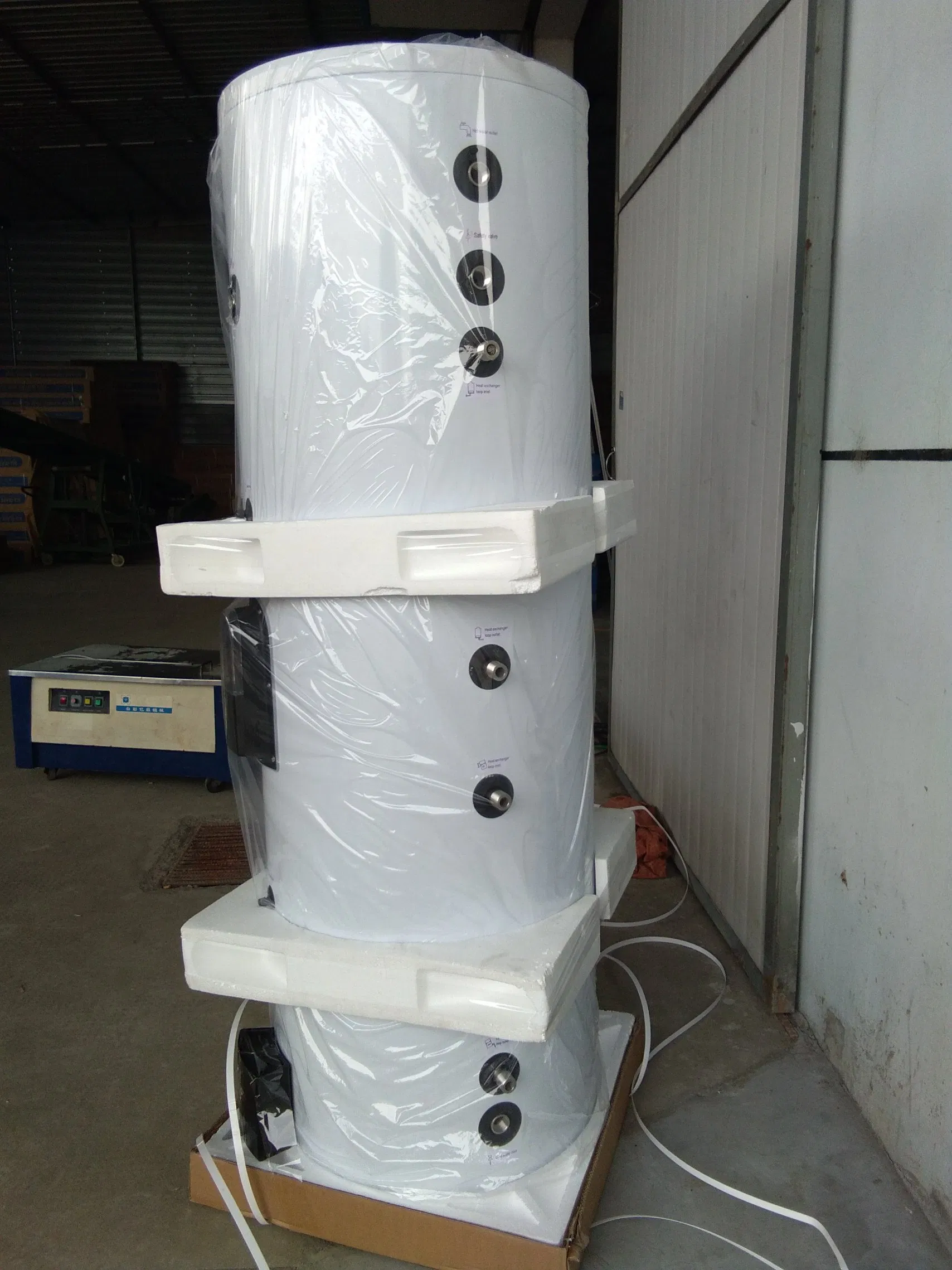Stainless Steel Thermostat Solar Powered 300L Buffer Tank for Commercial