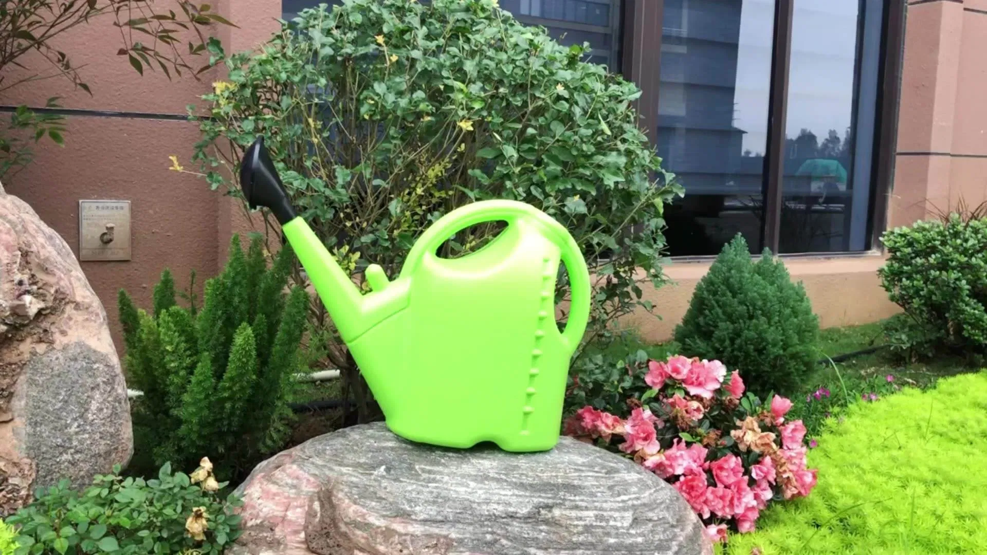 Thicken Home Horticultural Plastic HDPE Heavy Duty Factory Good Price Watering Can
