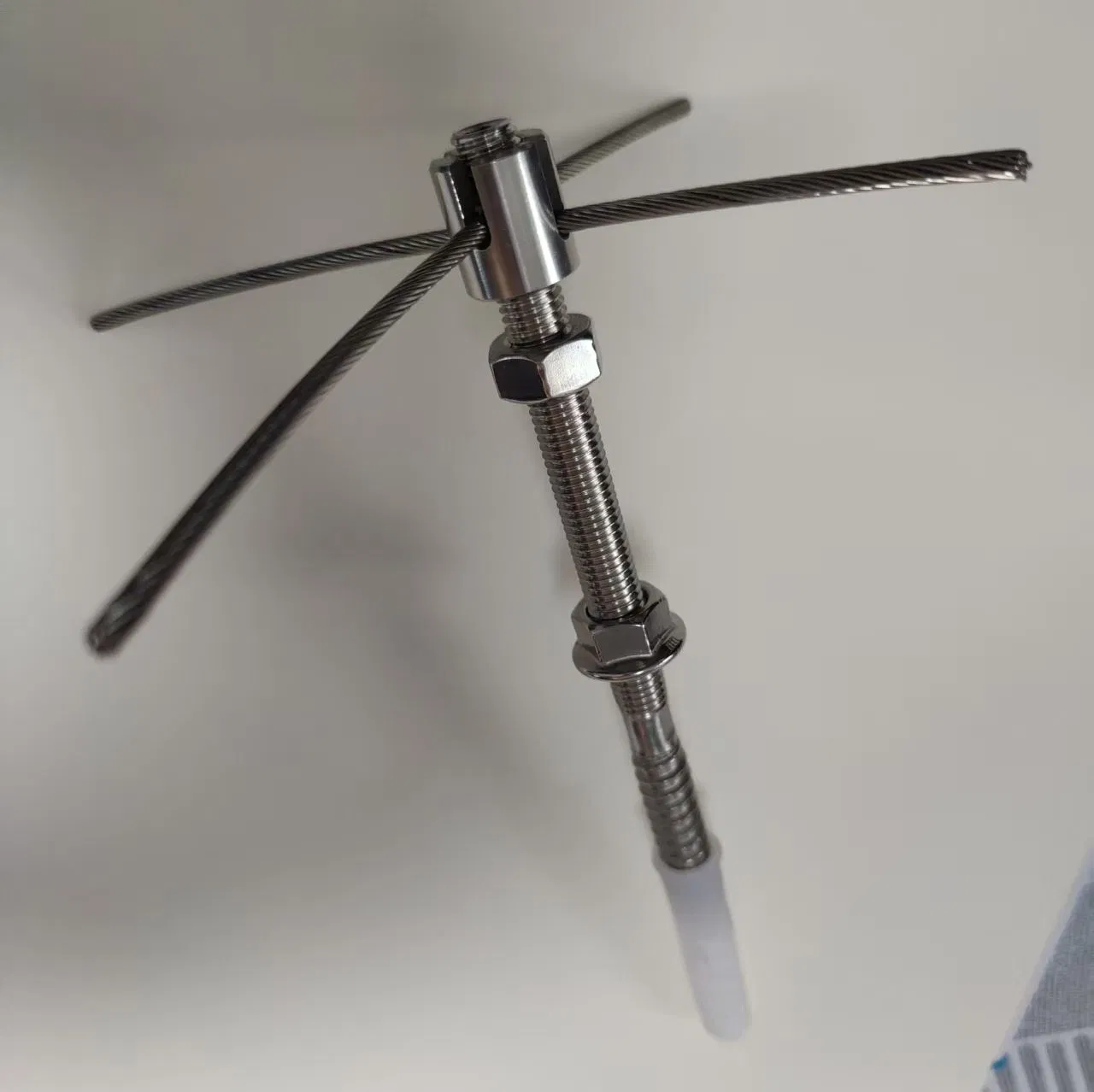 Heavy-Duty Stainless Steel Trellis Spacer for Outdoor Structures