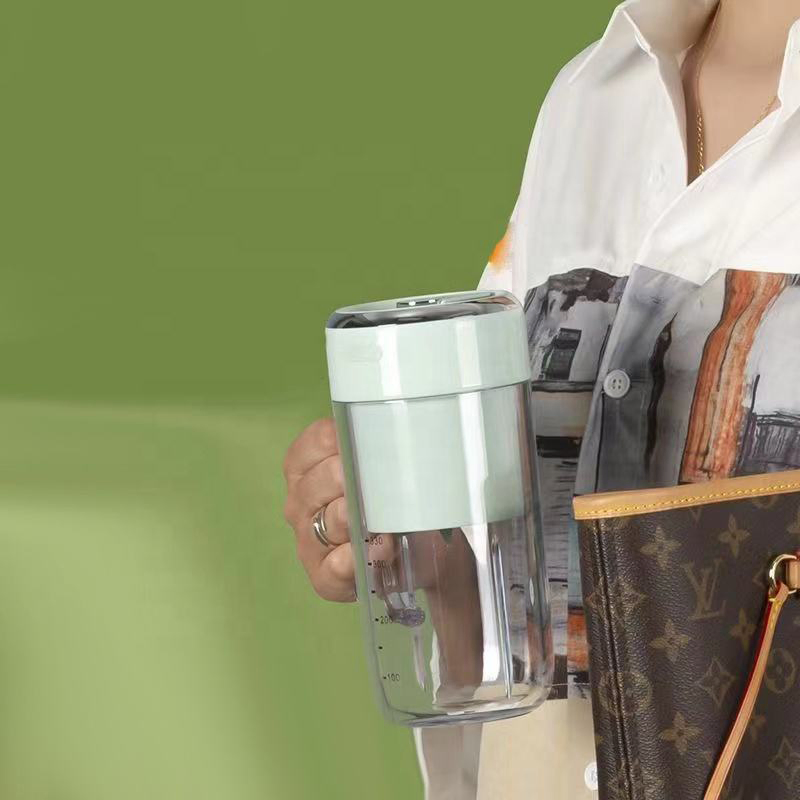 8 Blade Multifunctional Blender Mug Rechargeable Crushed Ice Cup Fresh Fruit Juicer