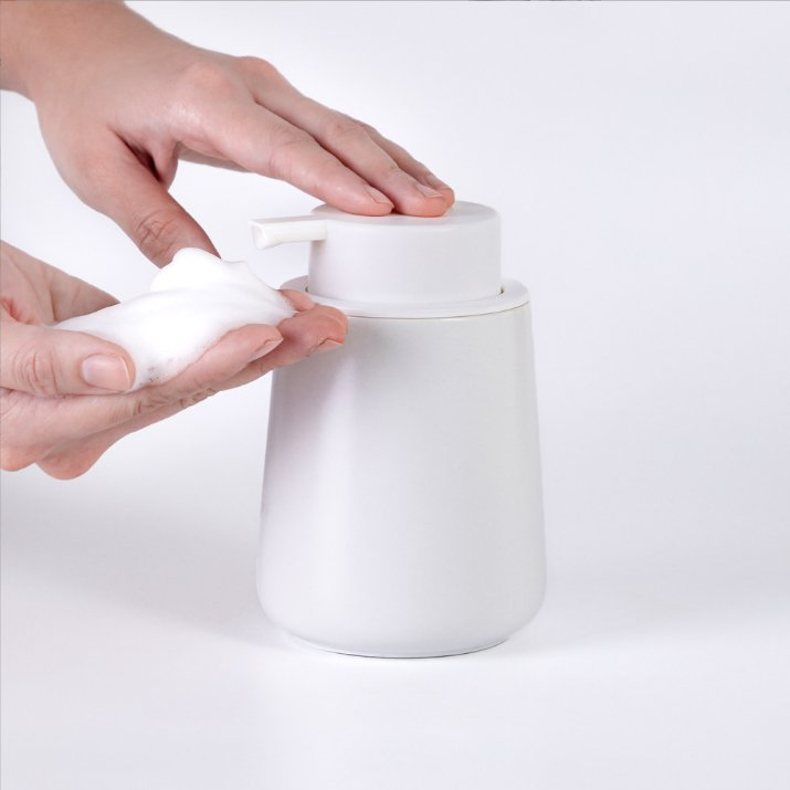 High End Single Ceramic Dispenser SPA Style Vanity Home Bathroom Accessories