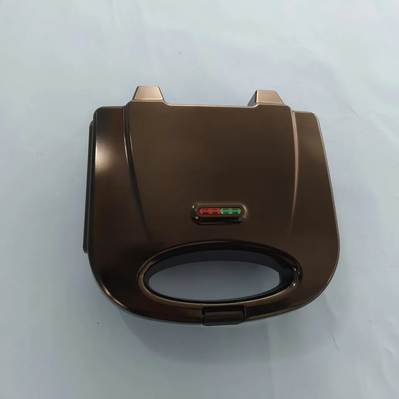 Portable and Easy-to-Use Sandwich Maker for Quick Breakfasts