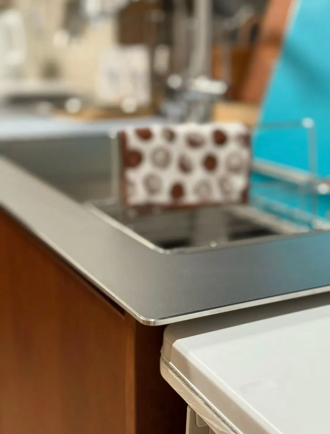 6mm Premium Solid Stainless Steel Countertop for Ultimate Kitchen Performance