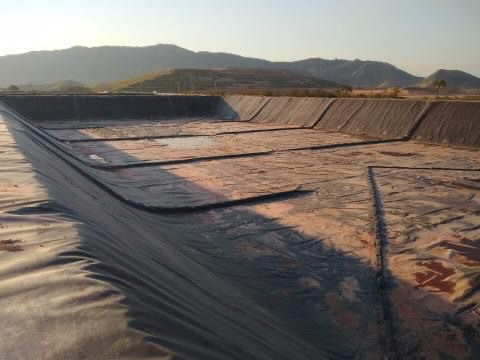 Texturing HDPE Liners