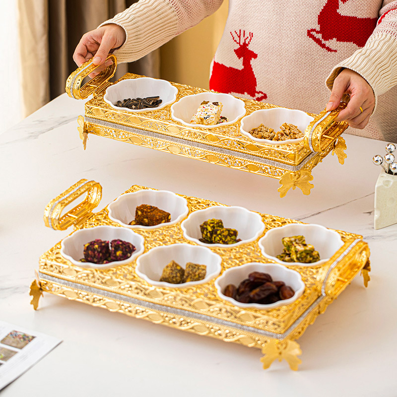 Hincludes 3 Bowls and Gold-Plated Iron Stand Candy Bowl