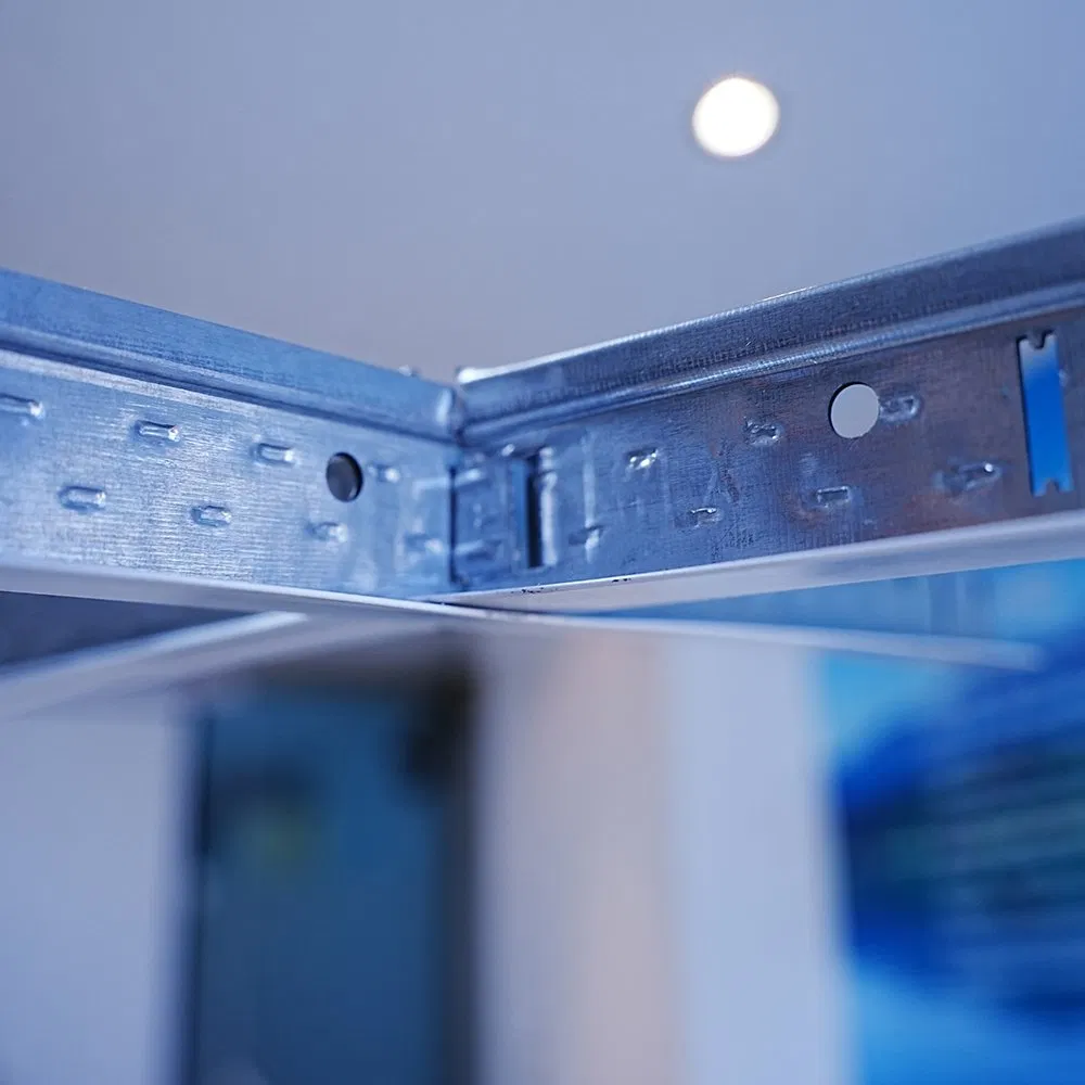 Легкая стальная оцинкованная рейка для подвесных потолков