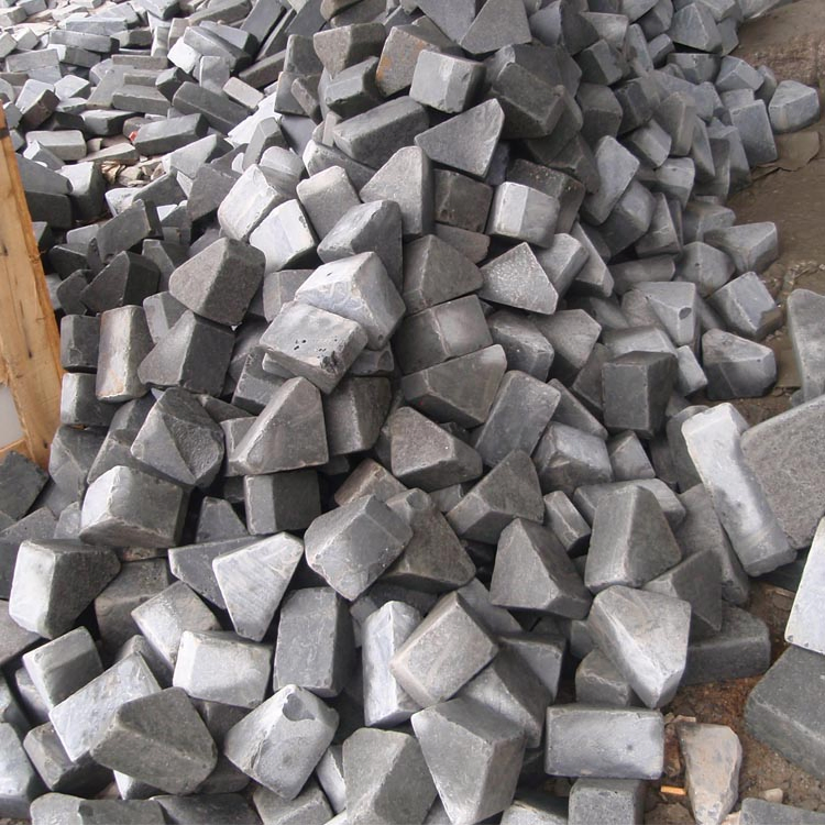 Flamed and Tumbled Black Basalt Stone Bricks for Outdoor Patio Pavers