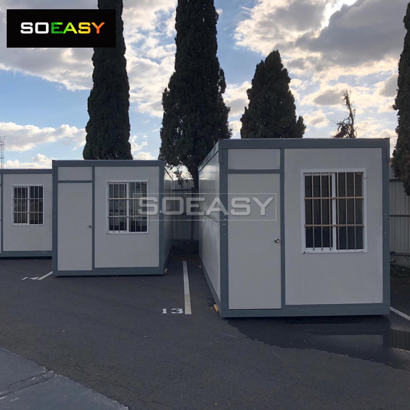 China Hot Selling ISO Qualified Modular Type 20FT/40FT Luxury Container House Prefabricated Cabin/Cafe/Toilet/Camping Trailer/Shipping Container Homes
