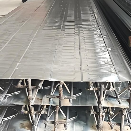 Durable Steel-Backed Truss Floor Decking for Earthquake Safety