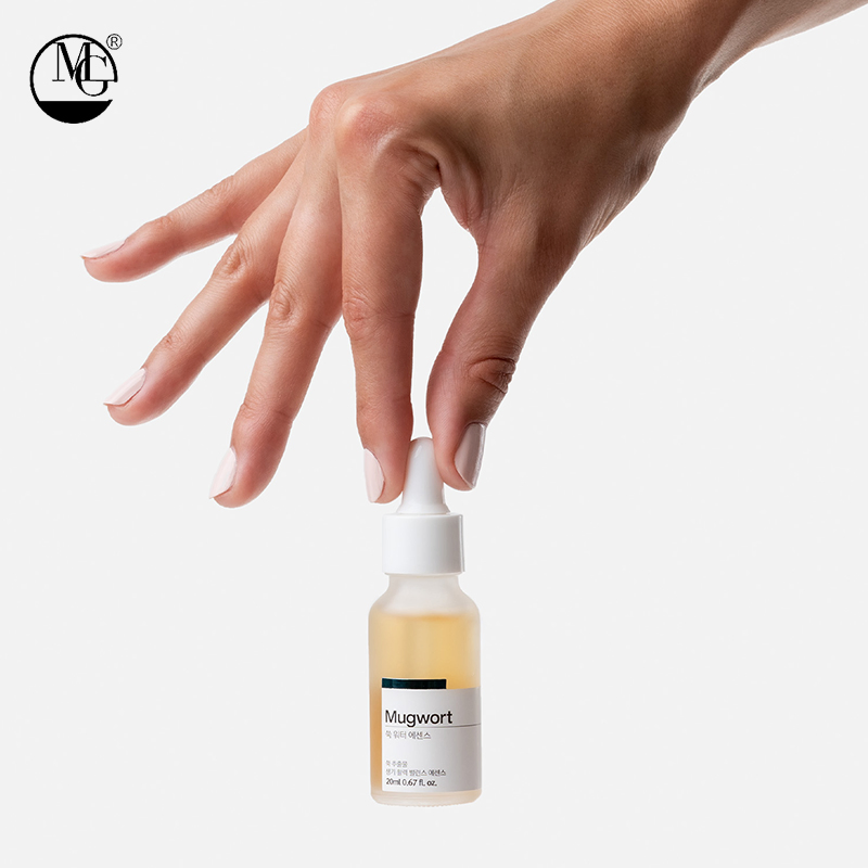 Lightweight Wormwood Water Essence Suitable Essence for Sensitive and Acne Prone Skin