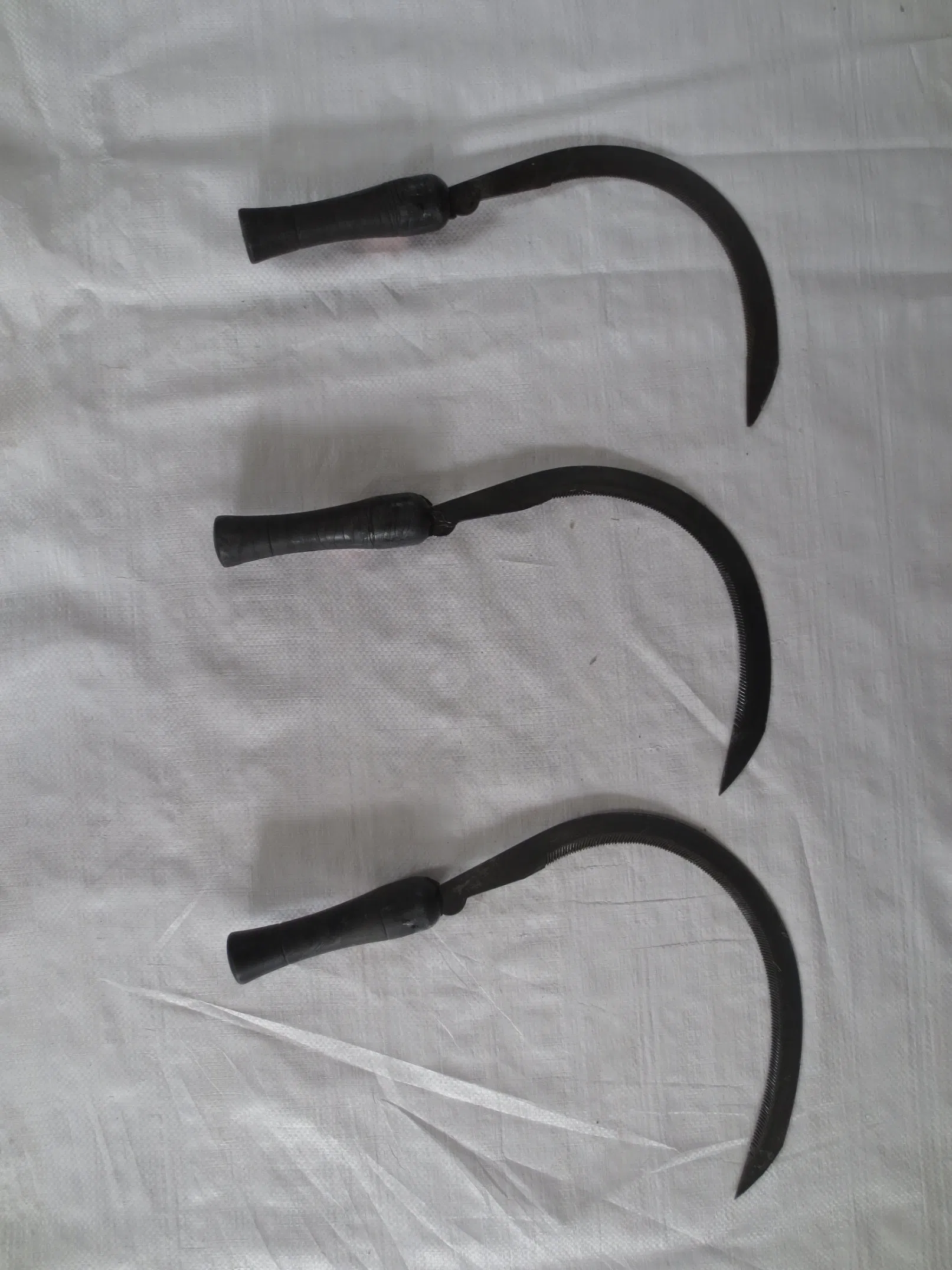 Sickle Si202 Sickle with Wooden Handle