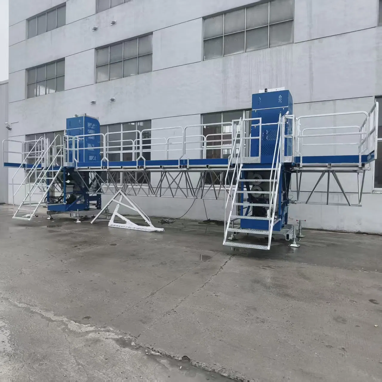 Mast Climber Construction Cradle Sc5000 Sc6000 Sc8000 Suspension Mast Climbing Work Platform