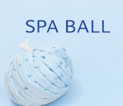 Resort Hotel SPA Balls Blue Floating Oil Absorbent Water Quality Care