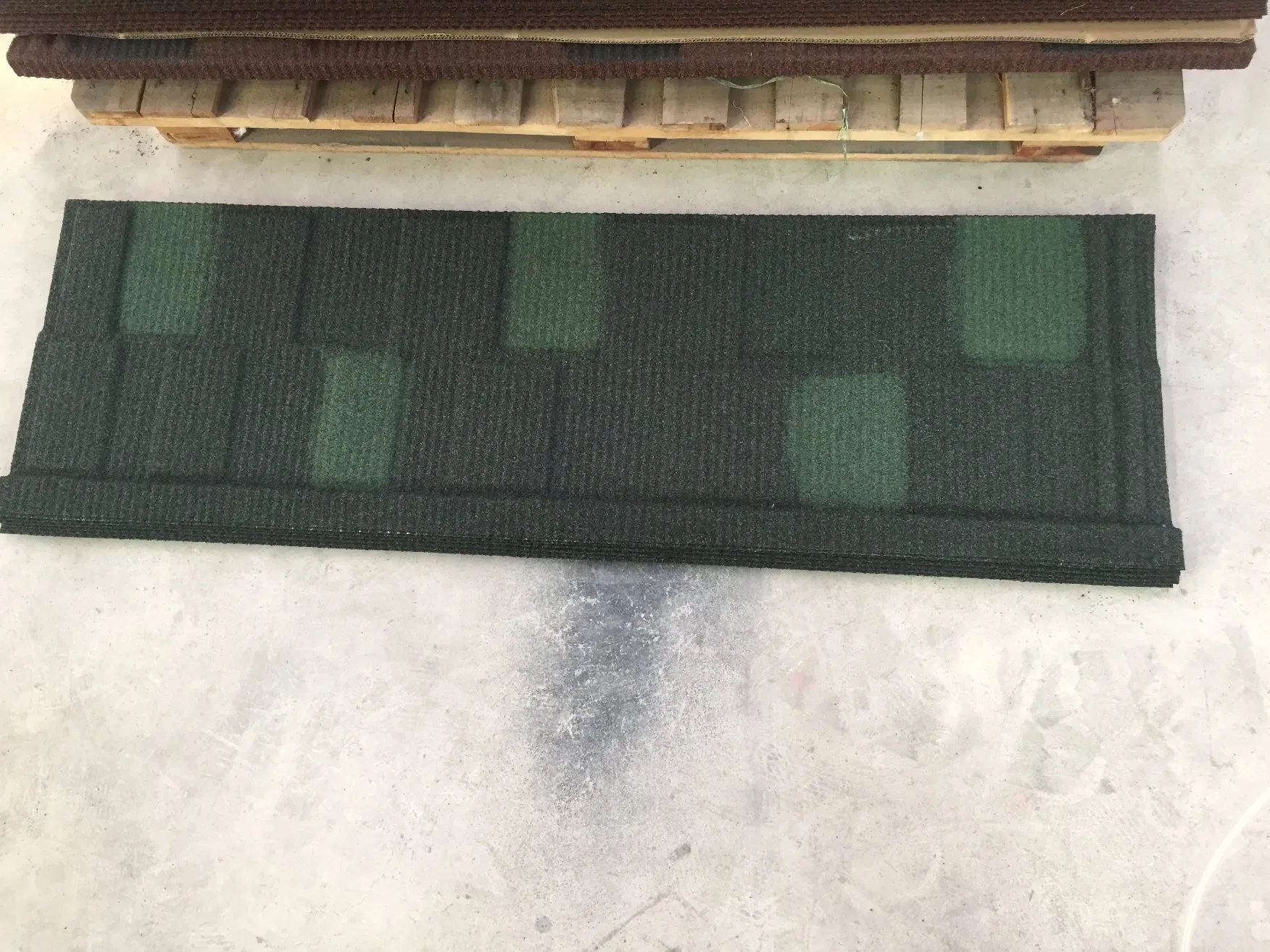 Металлочерепица с каменной крошкой, цветная