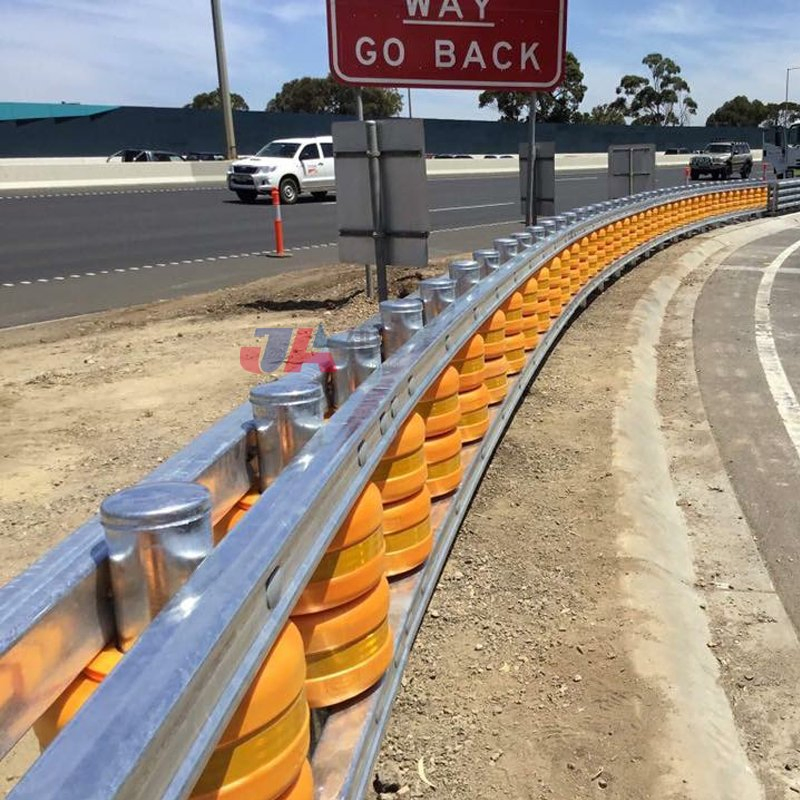 Roadway Safety Roller Crash Barrier CE Standard Rolling