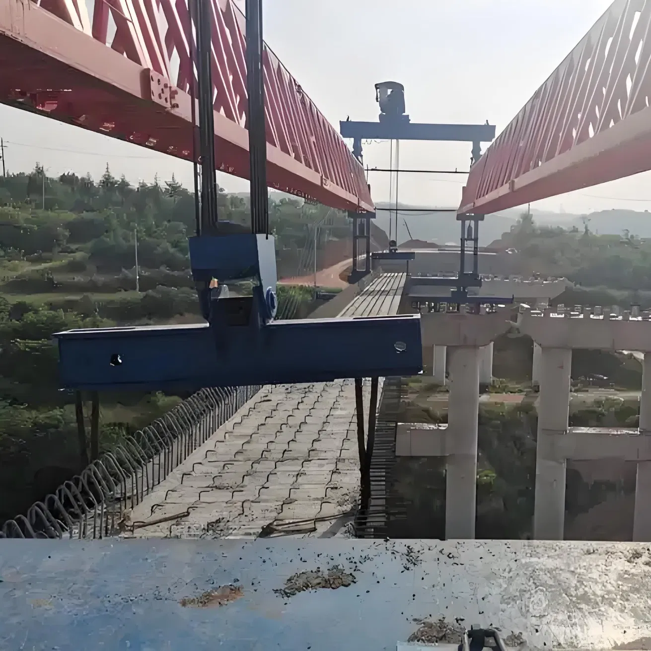 Durable Long-Span Steel-Composite Bridge for Bimodal Transportation