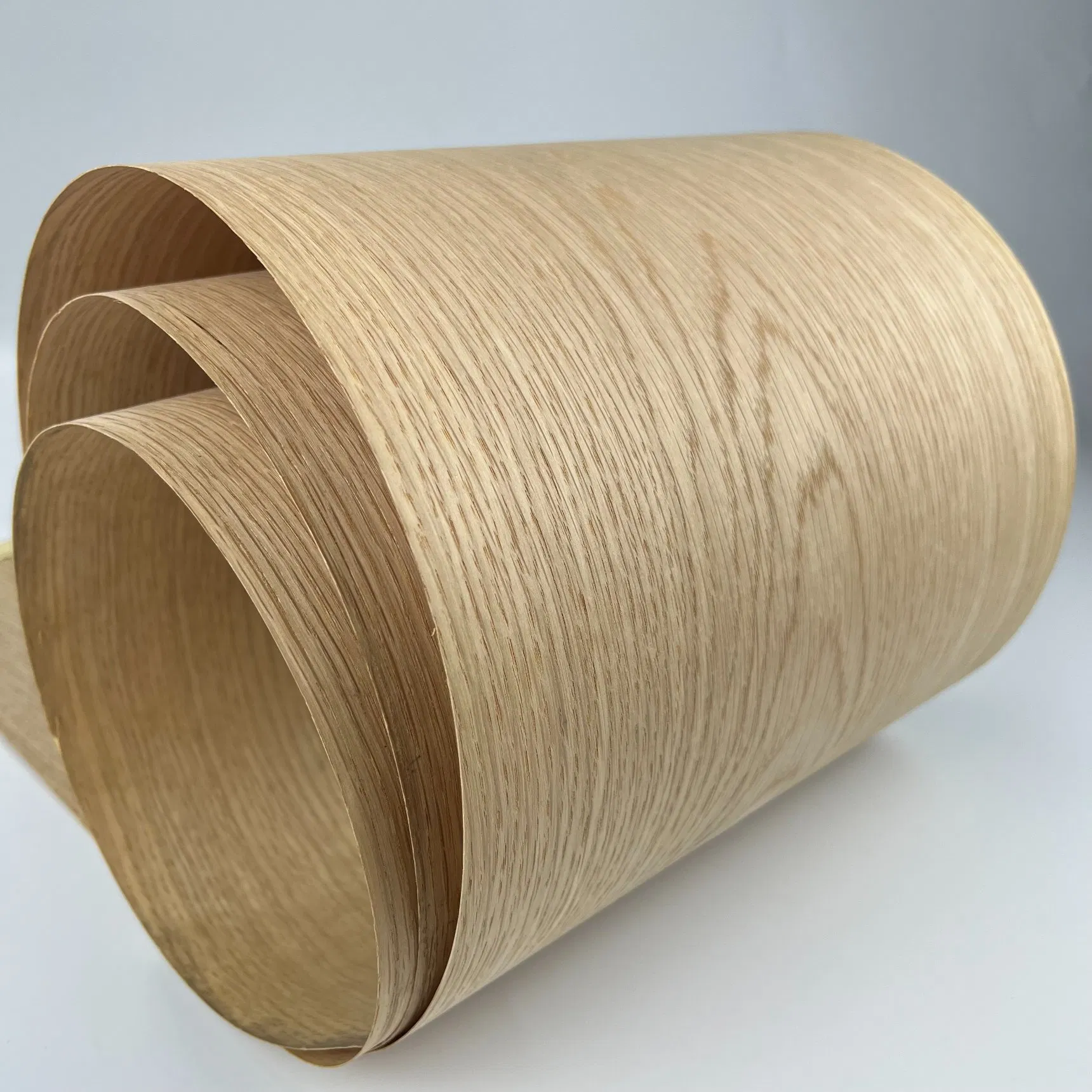 Premium White Oak Veneer for Luxury Crafting and Furniture
