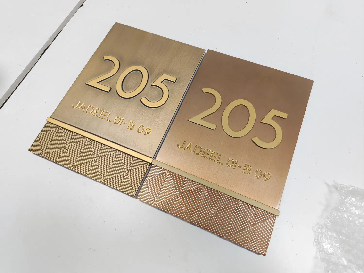 Aluminum Room Number Sign Design 3D Engraving Embossed Door Number Hotel Sign Board