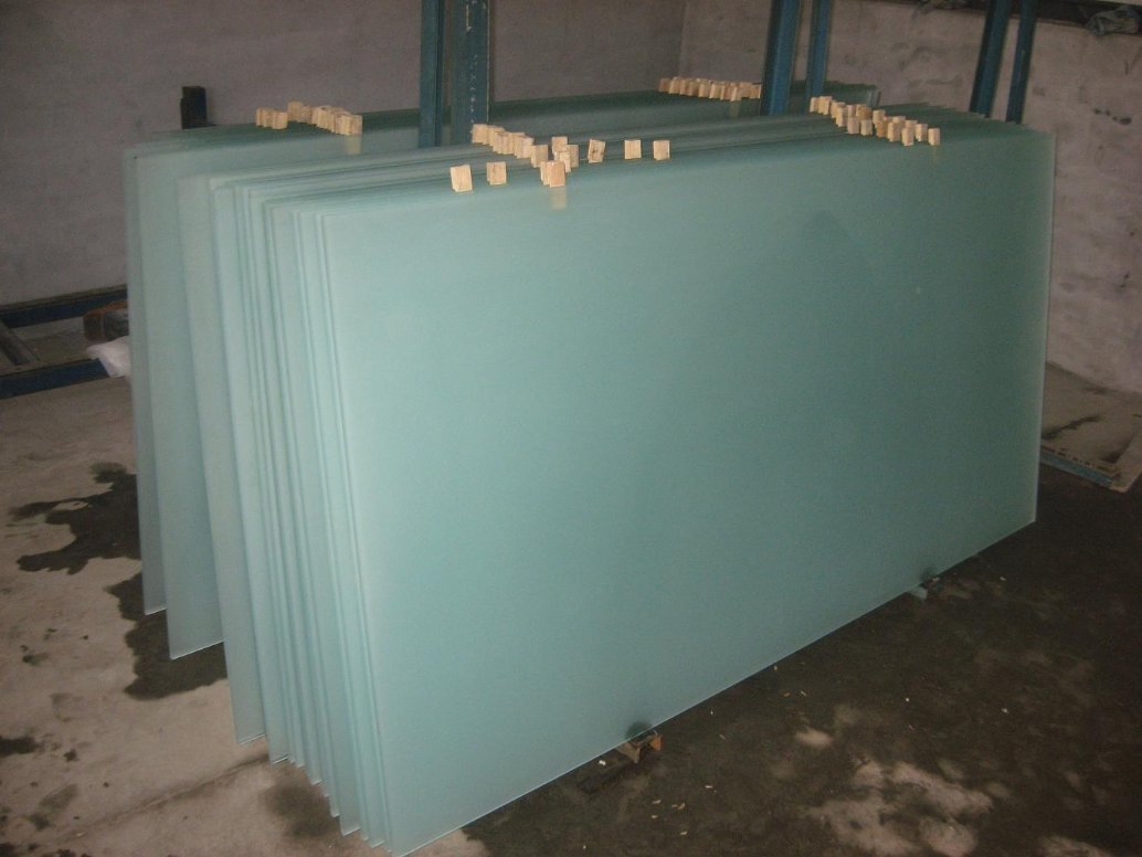 Very Good Quality Competitive Price 4+4mm Acid Etched Laminated Frosted Glass 8mm